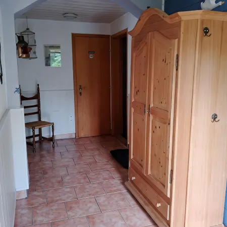 Neu Inseriert! Ferienwohnung Warfthuus in dem Wunderschönen Warftendorf Rysum
