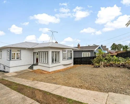 Central 4BR Family Home w/ Parking  -Near Auckland CBD Hotels near Avondale