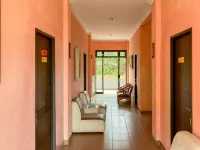 RedDoorz Casa Delray Syariah at Pantai Pelabuhan Ratu Hotels in Cisolok