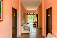 RedDoorz Casa Delray Syariah at Pantai Pelabuhan Ratu