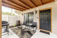Wall Street Retreat - Modern , Luxury, Near Beach! - 3-Star