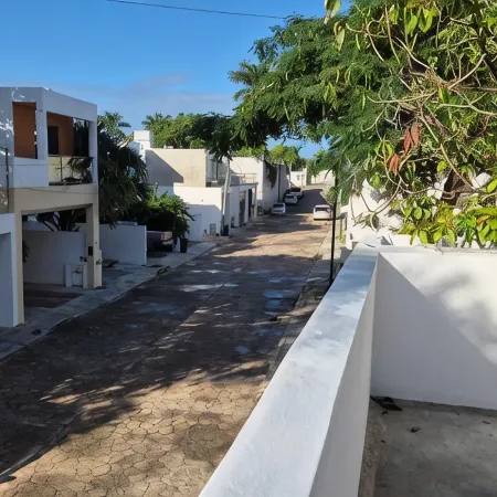 4-Bedroom House in Delightful Valladolid with WiFi, AC