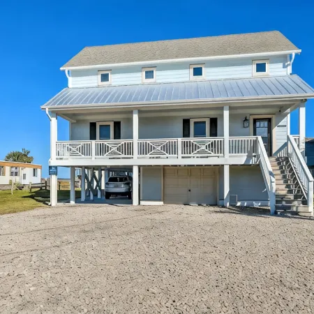 Dig'n It of Surf City! HOT TUB! 6 Bdr - 4.5 Bath