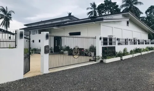 Thistle Inn, Bohol