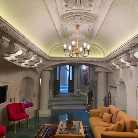 Abu Hayat Cave Suites
