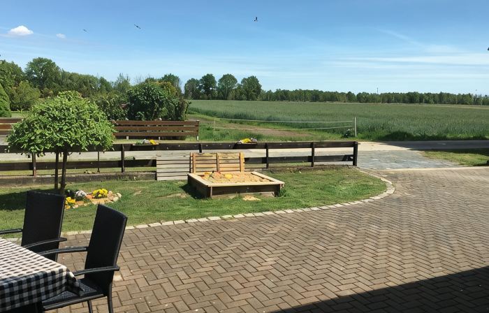 Quiet large apartment between Nemitzer Heide and Elbtalaue