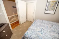 Charming Downtown 3rd Floor 1 Bedroom Apt