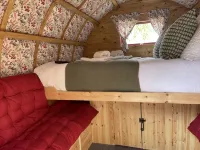 Romani Retreat Bow Top Gypsy Caravan Alnmouth Beach - Beach