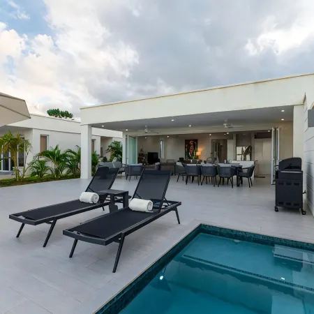 Beautiful Modern Villa Ferraj, Amazing Sea Views!