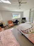 Stunning oceanic views right outside, 4-minutes to WaterfrontPark, Cozy Comfort! - Bintang 2