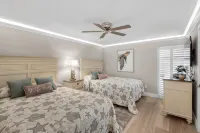 Lost Shaker of Salt - Renovated Beachfront Condo @ Edgewater Beach Resort in PCB - 4-Star
