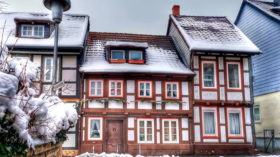 Modern apartment with WiFi in the old town (near the market square)