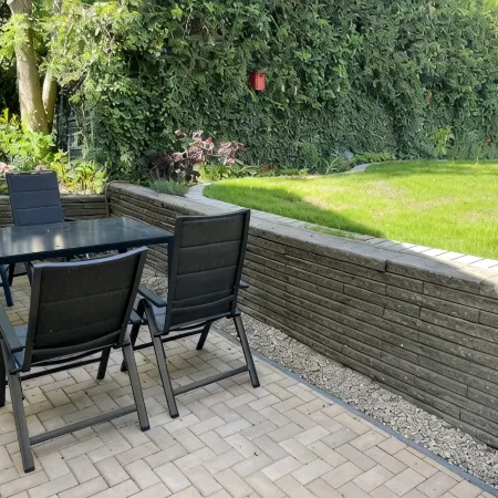 6 N-Street - Luxuriously furnished vacation apartment with garden