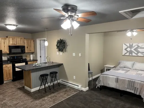The Petite Perch - Apartments