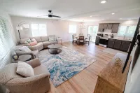 Woodland View House. HOT TUB & SAUNA! - 4-Star