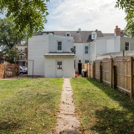 Lovely Downtown Townhome
