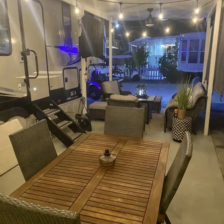 Casita Key Largo Getaway: Your Gateway to Reefs, Sunsets, and Island Bliss!