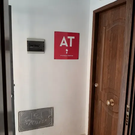 COMPLETELY RENOVATED HOUSE WITH FREE WIFI