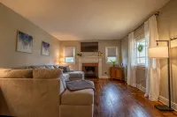 Close to Everything in Marietta, Oh-  "Our Cozy Corner" - 3성급
