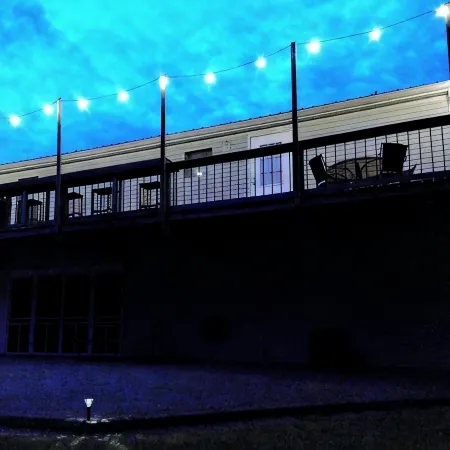 Lake it or Leave it! Lake House just one mile from  Lake Cumberland Marina