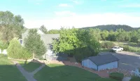 Sweetgrass Inn Bed & Breakfast