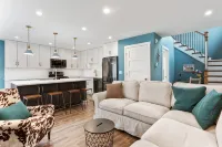 Short Walk to the Beach. 4 Bedrooms, 4 Bathrooms. 1 Outdoor Shower. .5Acre Yard - 沙灘