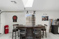 Prime Location HotTub/ Pool/ Outdoor Kitchen Spring training Clean and Safe. - 4 ดาว