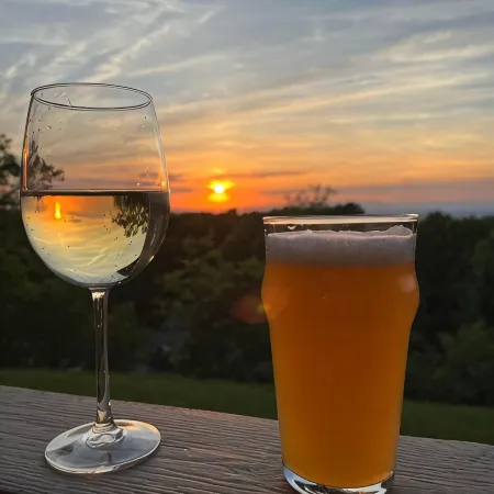 Wintergreen. Panoramic Sunsets, Mountain Views, Pool, 2 King Suites, 99 Midweek