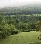 Beautiful 2nd story apartment 10 minutes from 2 state parks.