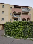 Nice studio view port. Beach and sea at 50 meters. - Wifi