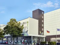 Premier Inn Hamburg City Ost Hotels near Hohenfelde