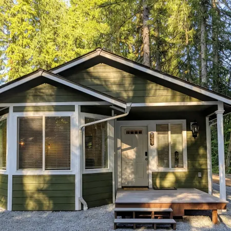 Family Getaway Ashford/Mt Rainier Nisqually Gate-Dan's Place