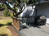 Falcon House - Pet Friendly, Next to City Park and Just 5 Blocks from the Beach. - 4-Star