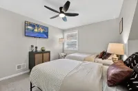 Central Haven - Luxury Stay Near MSU