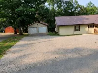 Cottage at Lake Cumberland; 6m walk to water at Clearwater public boat ramp Hotels in Wayne County