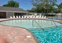 The Flip Flop Zone - Retreat by The Beach - プール