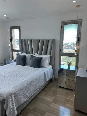 Apartamento con vista mar y la ciudad La Gloria Malecón Santo Domingo Hotels in 