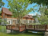 Grand Mega Resort & Spa Hotels in Cepu