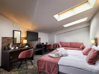 Hotel Estera Отели рядом с достопримечательностью «Высокая синагога»