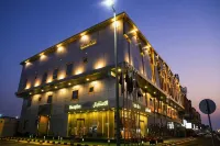 Golden Rest Hotel - Bintang 3