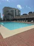 Clean Cozy Condo Across from Beach-Beautiful Pool Newly Remodeled - บังกะโล