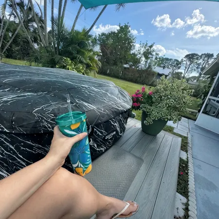 Charming home near Anna Maria Island with Jacuzzi