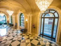 Promenade Hotel Baku Hotels in der Nähe von Hochhauskomplex Flame Towers