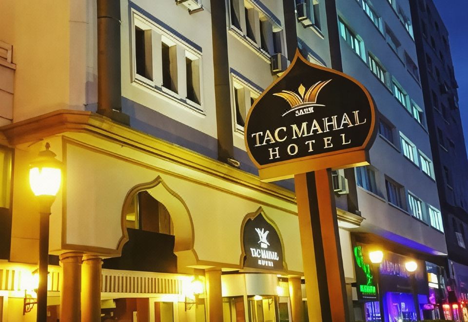 SARR TAC MAHAL HOTEl - Housity