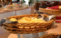 Horison Ultima Ratu Serang - breakfast