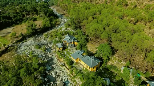 Prakriti Aalay - Riverside Mountain View Boutique Eco Resort - صديق للحيوانات الاليفة