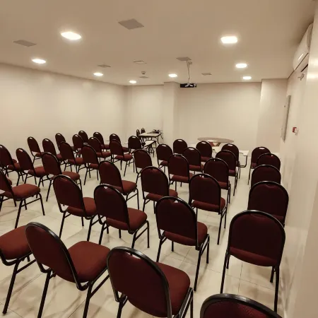 Mogano Express Hotel- Eletroposto