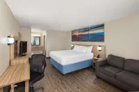 Days Inn by Wyndham Oak Grove/Ft. Campbell - parking