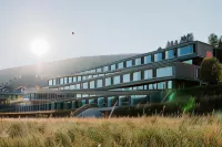 Hôtel des Horlogers - parking