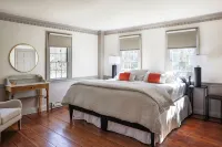 Squire Tarbox Inn - homestay